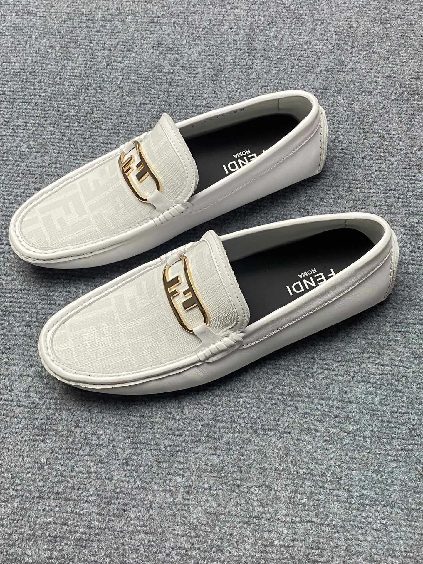 Men's Men's Shoes Men's Men's Shoes 💰700FENDI Fendi Men's Shoes are breathable and comfortable. Original development. Counters copy one to one. Imported cowhide. Niuri. 38 to 44. (can be ordered at 45.46. No returns or exchanges)